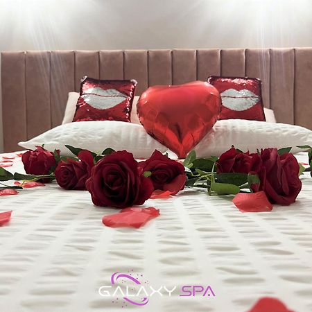 Galaxy Spa - Suite Venus Jacuzzi Et Sauna Privatif Champigneulles Bagian luar foto
